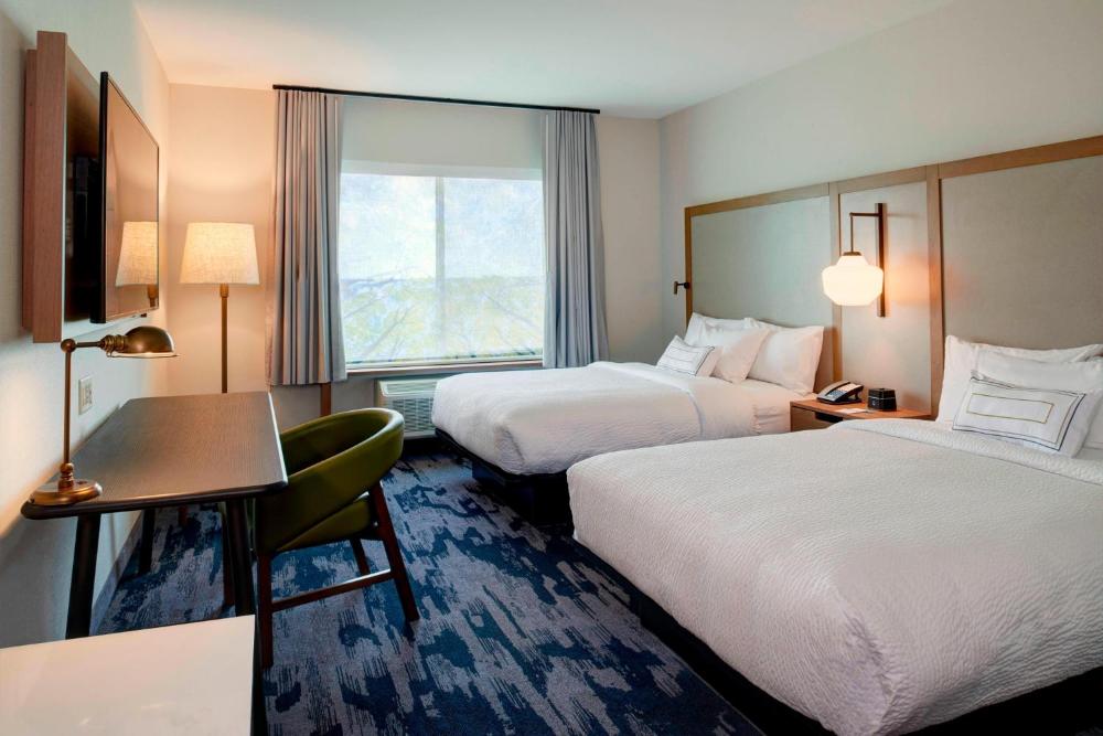 Queen Room with Two Queen Beds interior